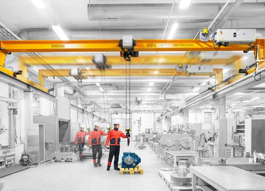 Upgrade Your Manufacturing Process with Our Manual Hoist Solutions_1